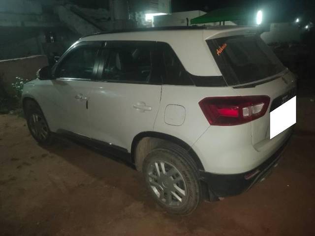 https://images10.gaadi.com/usedcar_image/4282406/original/processed_14064bf7-6b25-412c-b3a4-820187f9b47e.jpg?imwidth=6401