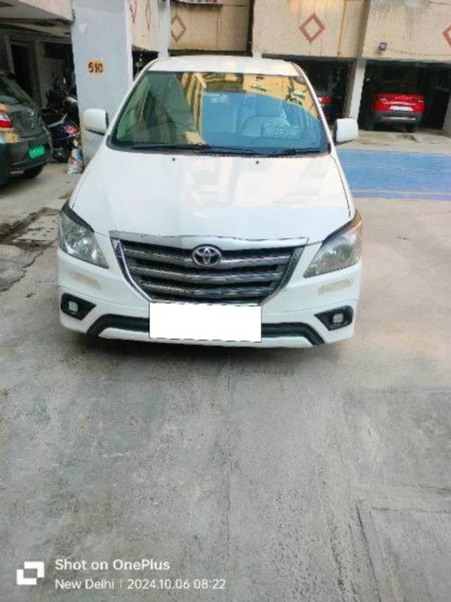 https://images10.gaadi.com/usedcar_image/4282594/original/processed_fffa2bb0-6b84-4c9a-b7e6-e975682e56ff.jpg?imwidth=6402