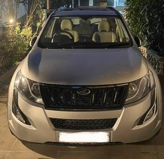 Mahindra XUV500 Mahindra XUV500 AT W10 1.99 mHawk