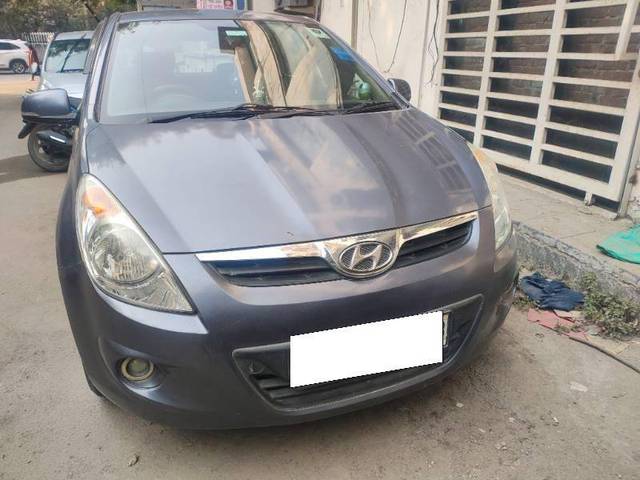 https://images10.gaadi.com/usedcar_image/4282642/original/bafc4560bdf57d235f30f1e92ec42972.jpg?imwidth=6400