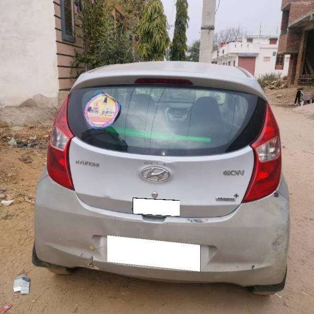 https://images10.gaadi.com/usedcar_image/4282648/original/35670b78c20e3c5a36efe673b576f575.jpg?imwidth=6401