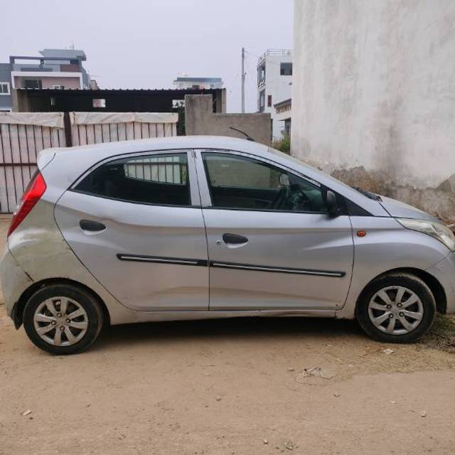 https://images10.gaadi.com/usedcar_image/4282648/original/4e5edfa316c172304bf1674e3b813b4e.jpg?imwidth=6402