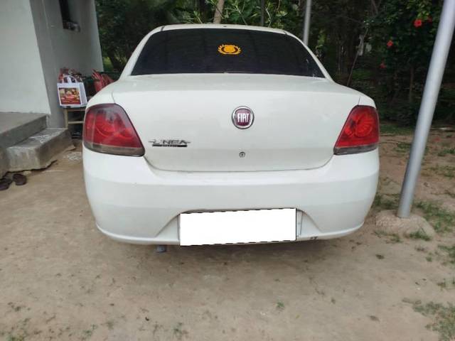 https://images10.gaadi.com/usedcar_image/4282654/original/processed_095171cc-7d72-4e0b-afe4-83a60a8a8a72.jpg?imwidth=6402