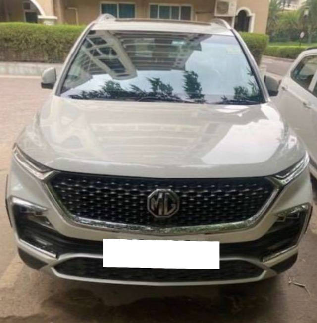 https://images10.gaadi.com/usedcar_image/4282672/original/processed_beee8bcc-27c0-480e-bf34-5fad9f3fb903.png?imwidth=6400