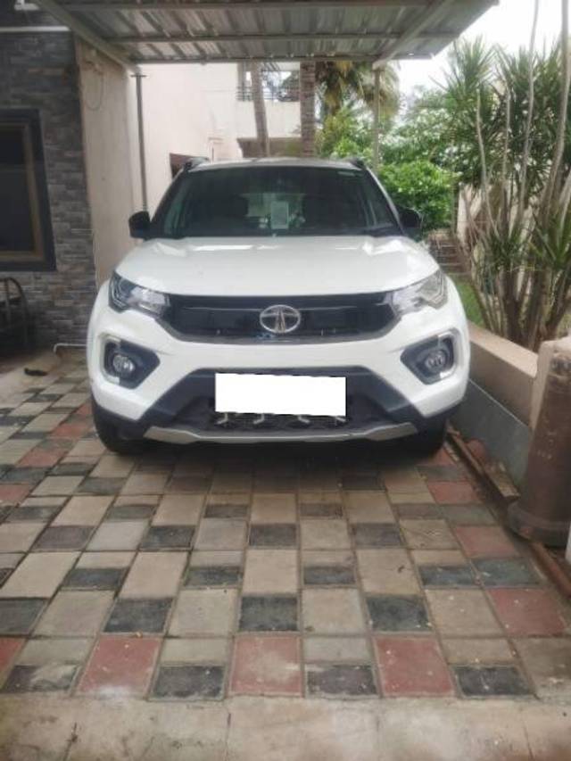 https://images10.gaadi.com/usedcar_image/4282703/original/processed_cd569893-f186-4a1c-80af-aa31ddbf2394.jpg?imwidth=6400