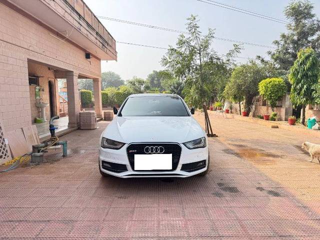 https://images10.gaadi.com/usedcar_image/4282737/original/63ff6d1e7b69167f1c84a1e74a3a28e4.jpg?imwidth=6400