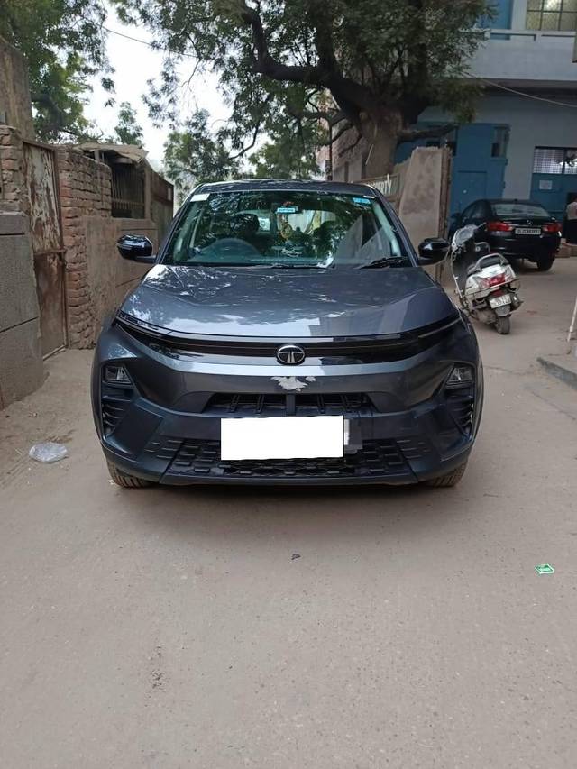 https://images10.gaadi.com/usedcar_image/4282741/original/processed_04be9a7c7e0aef683d88d405ce690c54.jpg?imwidth=6402