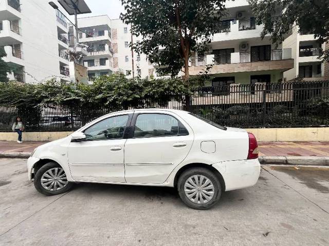 https://images10.gaadi.com/usedcar_image/4282776/original/380983014615c0c3379a8419d5fc23f0.jpg?imwidth=6402