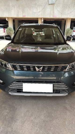 Mahindra XUV300 Mahindra XUV300 W8 Diesel Sunroof BSVI