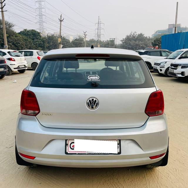 https://images10.gaadi.com/usedcar_image/4282786/original/processed_38aa91c8bd1812f2e562e828ba76969c.jpg?imwidth=6402