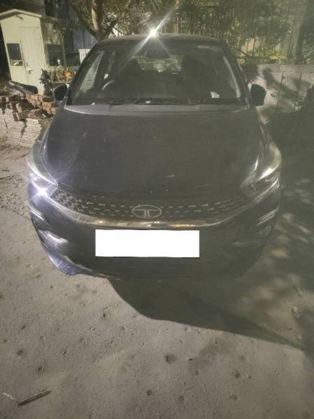 https://images10.gaadi.com/usedcar_image/4282817/original/502844add91db02f6348cc8a8c7bb840.jpg?imwidth=6400