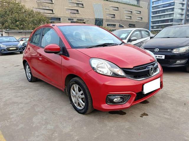 https://images10.gaadi.com/usedcar_image/4282867/original/processed_8ce843aaa4c68c3536841e875e6dfa19.jpg?imwidth=6400