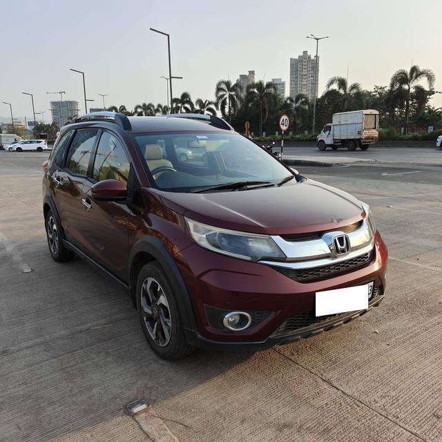 https://images10.gaadi.com/usedcar_image/4282909/original/processed_f2112ee0871e079153c9a77a7b41d06e.jpg?imwidth=6400