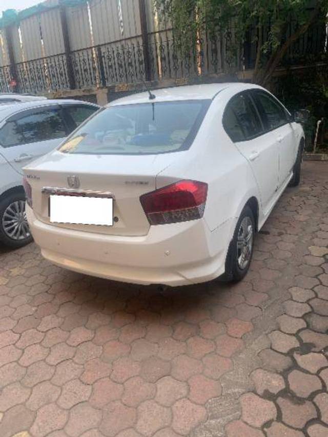 https://images10.gaadi.com/usedcar_image/4282917/original/7affed368e9c26d6076eba87f38ab496.jpeg?imwidth=6400