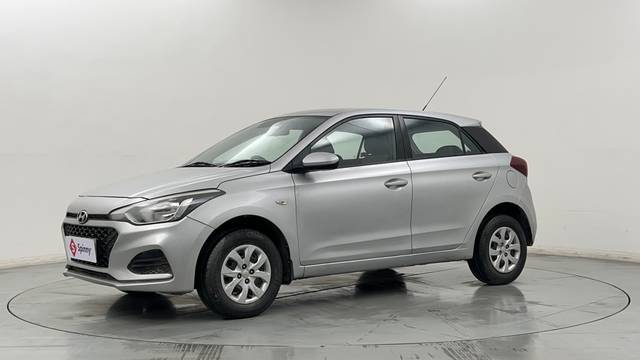 https://images10.gaadi.com/usedcar_image/4283284/original/b70b7cd9c40be35369736c5e87f498c2.JPG?imwidth=6400