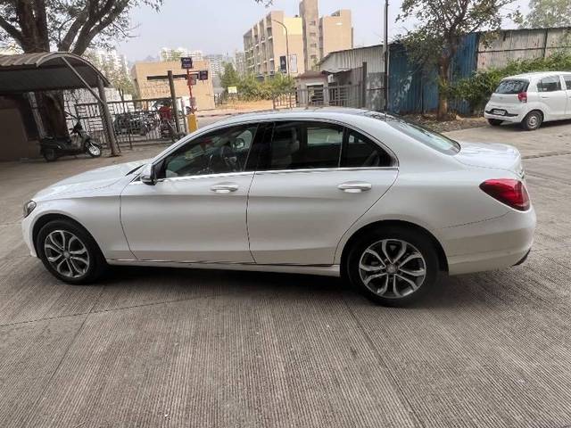 https://images10.gaadi.com/usedcar_image/4283393/original/processed_2111bb45-b796-4516-9b01-9b316eec3f8a.jpeg?imwidth=6401