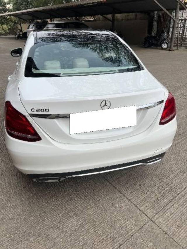 https://images10.gaadi.com/usedcar_image/4283393/original/processed_e434c24e-ecfd-46e8-87ba-33d57b8d560e.jpeg?imwidth=6400