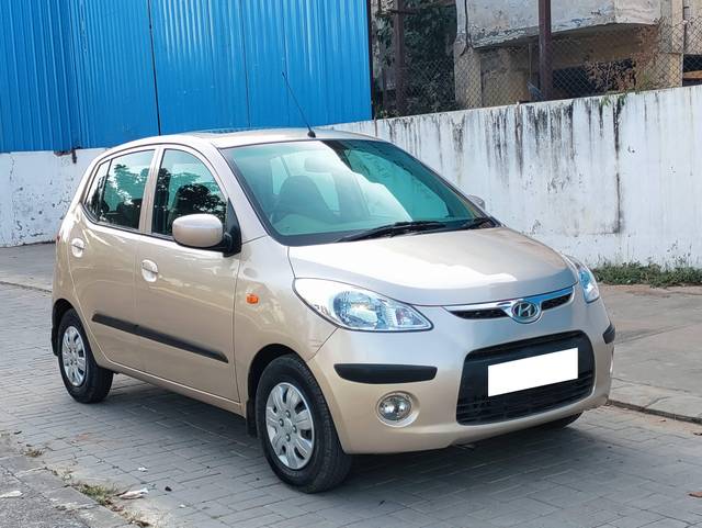 https://images10.gaadi.com/usedcar_image/4283502/original/processed_1cf3e592df87b158835763472b5d1982.jpg?imwidth=6400