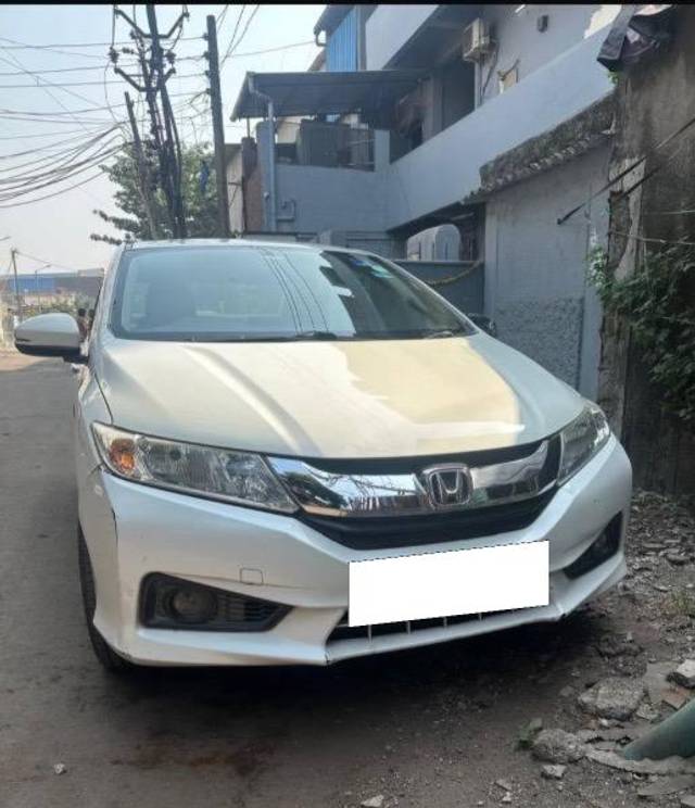 https://images10.gaadi.com/usedcar_image/4283505/original/processed_5b59a3d7-3ba2-433d-a5d5-7e6b659310c0.jpeg?imwidth=6402