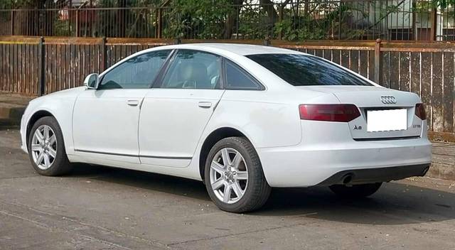 https://images10.gaadi.com/usedcar_image/4283533/original/processed_d6935ccc8cee149ce099f33bfe4b4e51.jpg?imwidth=6402