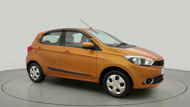 https://images10.gaadi.com/usedcar_image/4283557/original/1190d8038a3581c58fc9d75aa2f2107a.jpg?imwidth=6400