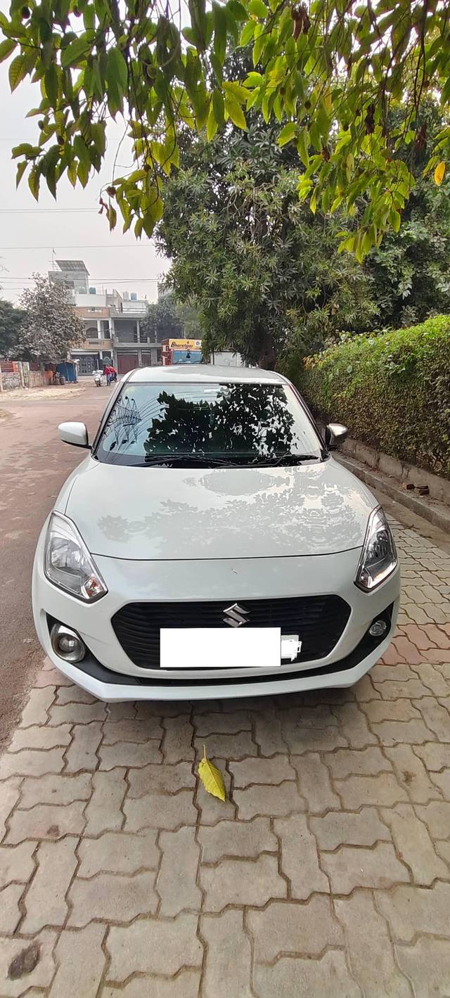 https://images10.gaadi.com/usedcar_image/4283598/original/processed_401d7526-52df-4998-8bea-823d56474b9a.jpg?imwidth=6402