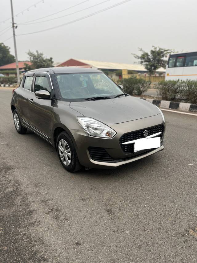 https://images10.gaadi.com/usedcar_image/4283605/original/processed_371d6600ede6e80c3838def375b0f332.jpg?imwidth=6400