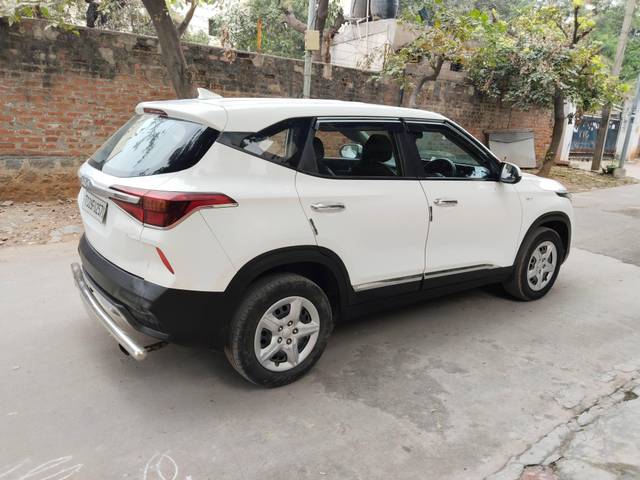 https://images10.gaadi.com/usedcar_image/4283634/original/processed_14c9bb87af5855b319d0939786d09838.jpg?imwidth=6401