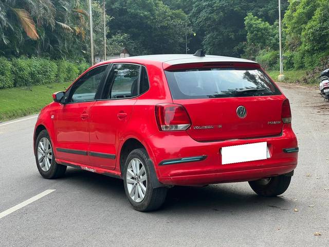 https://images10.gaadi.com/usedcar_image/4283688/original/processed_6c66e3a5d47f734b84cb0ac4b877d1f2.jpg?imwidth=6402