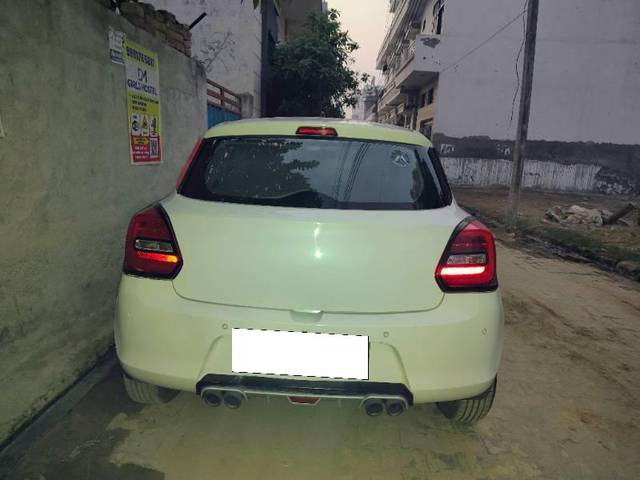 https://images10.gaadi.com/usedcar_image/4283734/original/processed_0293ebb1-ed73-41d9-aacd-70946ff9cf48.jpg?imwidth=6402