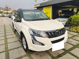 Mahindra XUV500 Mahindra XUV500 AT W10 FWD