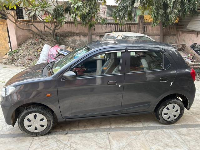 https://images10.gaadi.com/usedcar_image/4283909/original/7da89648aa5238fa68f1f1328ad45aa9.jpg?imwidth=6402