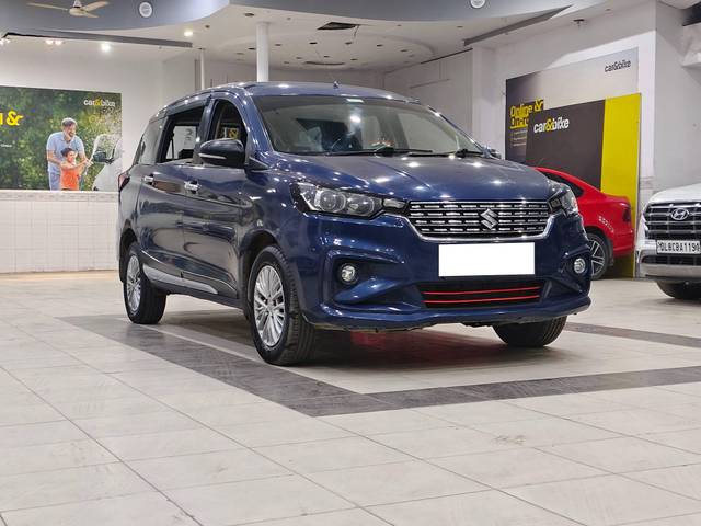 https://images10.gaadi.com/usedcar_image/4283945/original/processed_0a5e3f46276b799fb2d7711ff0b2148b.jpg?imwidth=6400