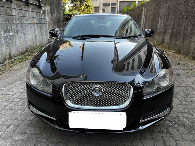 https://images10.gaadi.com/usedcar_image/4284012/original/processed_7f877129489a31b0de785d033cd2b0b9.jpg?imwidth=6402