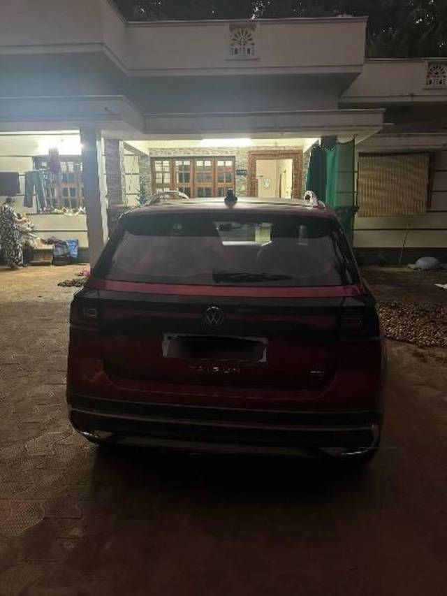 https://images10.gaadi.com/usedcar_image/4284019/original/processed_f56434c8-2650-41b1-ba71-28e67cd02837.jpeg?imwidth=6402