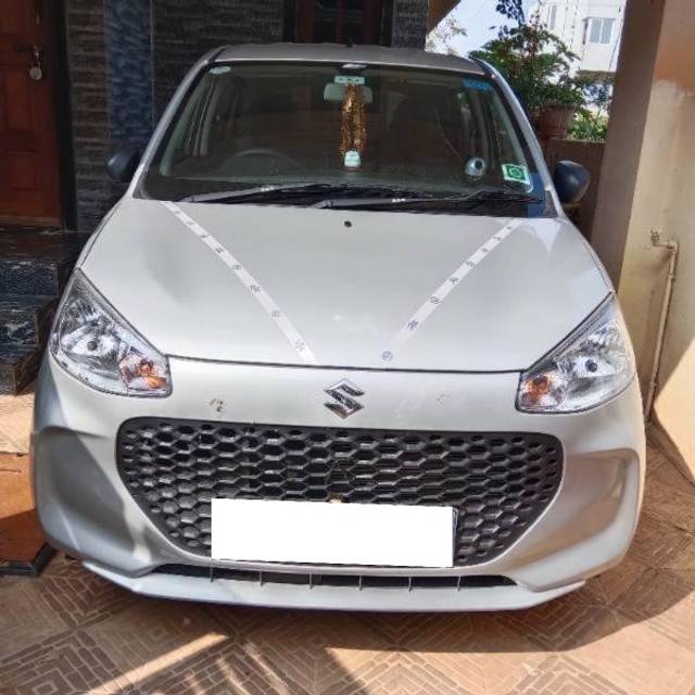 https://images10.gaadi.com/usedcar_image/4284111/original/processed_82578153-0afa-498b-8077-d17c4cc50395.jpg?imwidth=6400