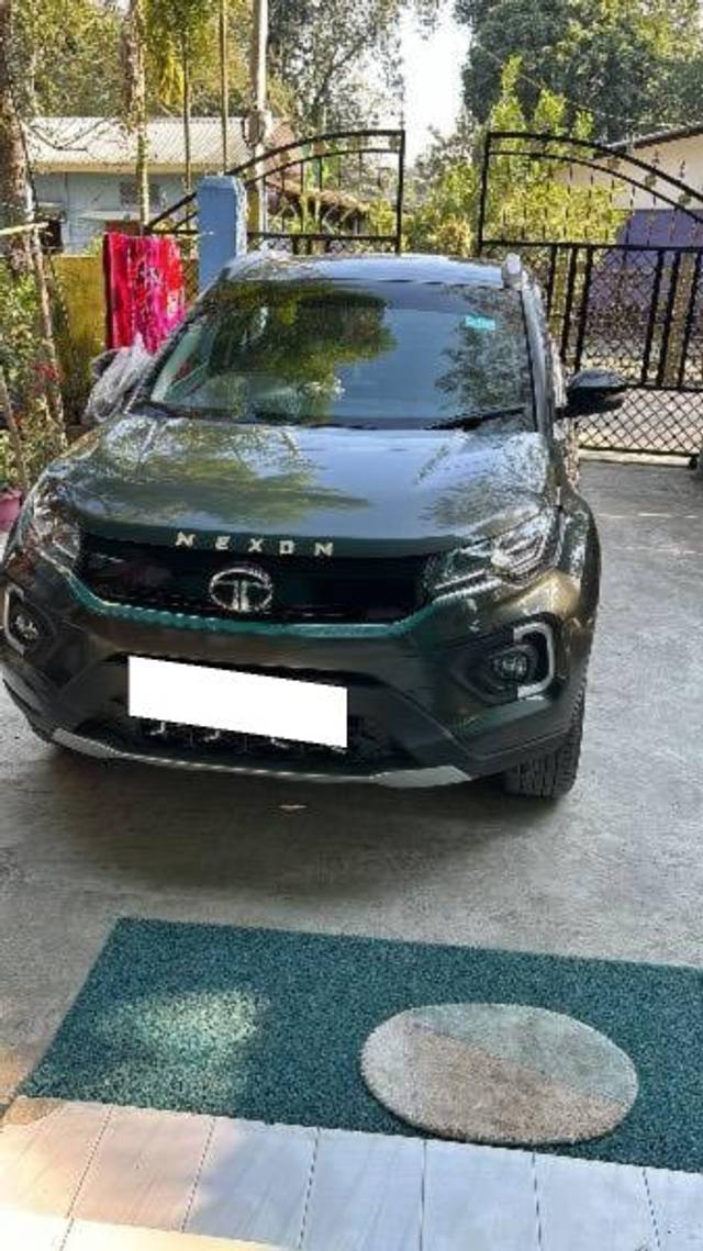 https://images10.gaadi.com/usedcar_image/4284162/original/processed_78b32fd7-9380-4b21-8d44-49cc4572b9a7.jpg?imwidth=6400