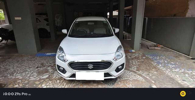 https://images10.gaadi.com/usedcar_image/4284195/original/processed_2375f647-1b4f-4335-b369-08842c219422.jpg?imwidth=6400