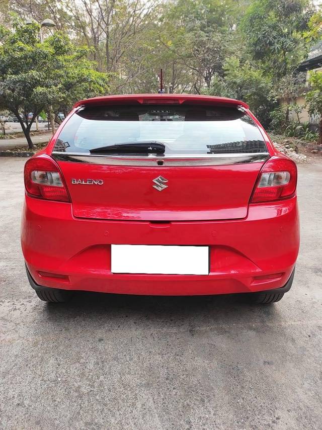 https://images10.gaadi.com/usedcar_image/4284220/original/processed_e89e17e45f82536b5d8e69b3324ba503.jpg?imwidth=6402