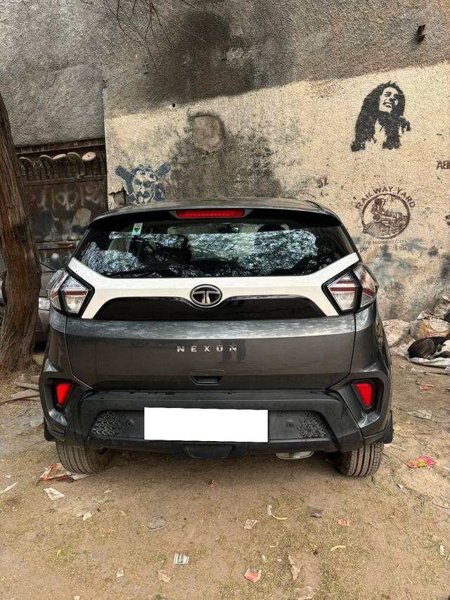 https://images10.gaadi.com/usedcar_image/4284291/original/processed_b84d72945a589cb87ec9bda70a0f1c23.jpg?imwidth=6401