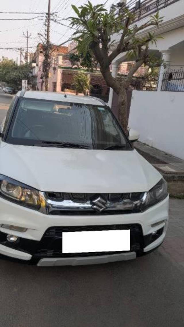 https://images10.gaadi.com/usedcar_image/4284409/original/processed_2cf69ab5-1323-417f-870e-5e17f3229c27.jpg?imwidth=6400