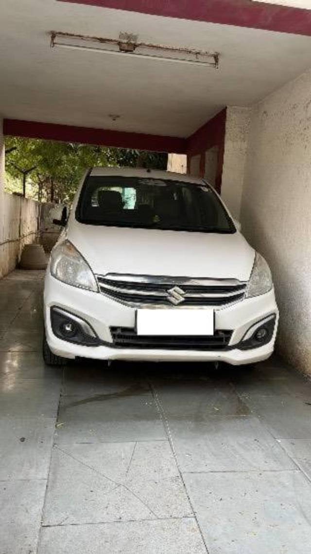 https://images10.gaadi.com/usedcar_image/4284477/original/processed_5d38e44b-a5e3-4b88-b007-c8fcdf5bf3d5.jpg?imwidth=6400