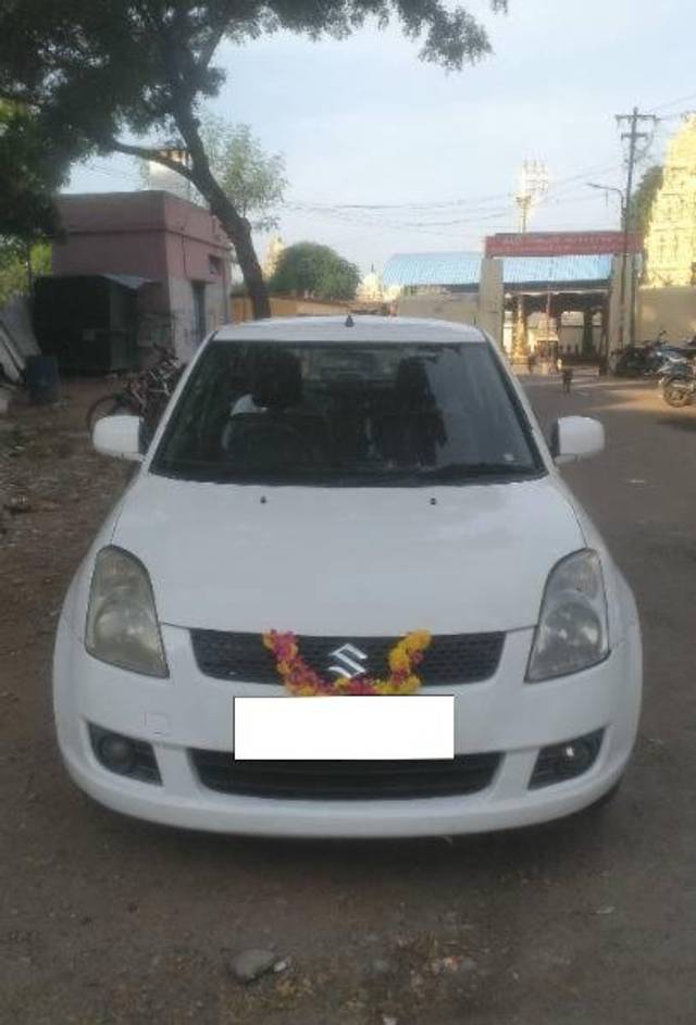 https://images10.gaadi.com/usedcar_image/4284587/original/processed_a7713fd6-b410-4405-aa86-657018f58f89.jpg?imwidth=6400