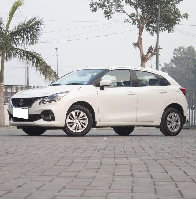 https://images10.gaadi.com/usedcar_image/4284789/original/processed_c1cc006ba8e8325cab9128337963730a.jpg?imwidth=6400