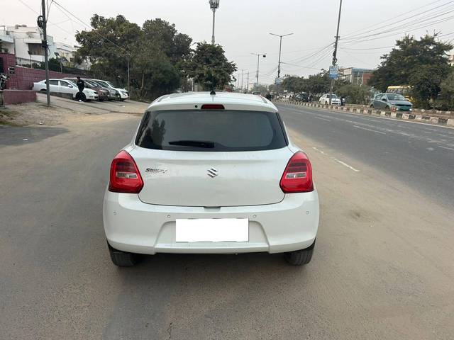 https://images10.gaadi.com/usedcar_image/4284807/original/processed_04179cb7ab1ee491f73cd040046ba754.jpg?imwidth=6402