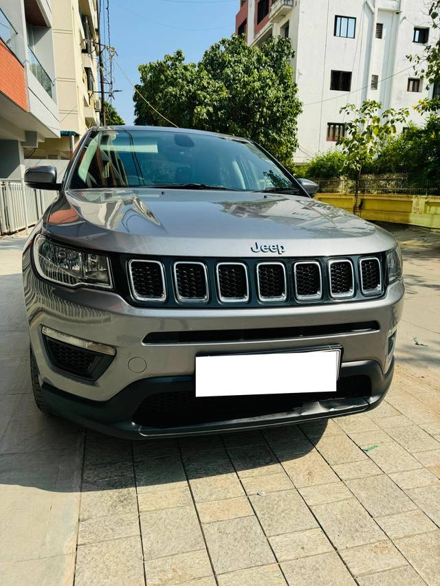 https://images10.gaadi.com/usedcar_image/4284842/original/processed_3ab3940b56e7b646427eeb8aa355745c.jpeg?imwidth=6400