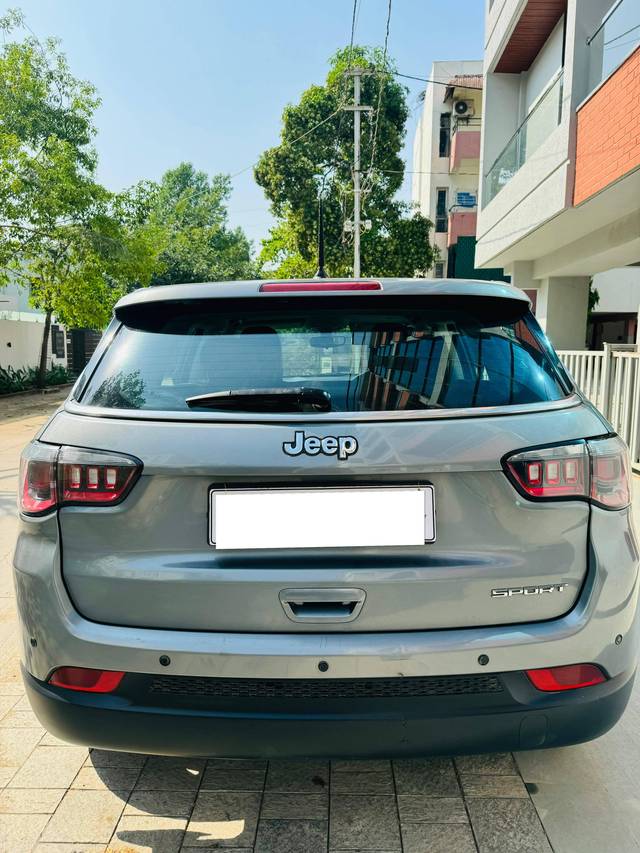 https://images10.gaadi.com/usedcar_image/4284842/original/processed_78d30aa82a52b0f8bfeb89ab0b590b76.jpeg?imwidth=6402