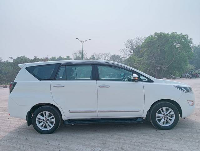 https://images10.gaadi.com/usedcar_image/4284880/original/50222d992e95b329d7d21ca176b8c2e0.jpg?imwidth=6401