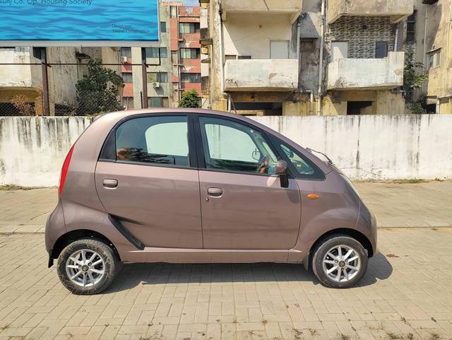 https://images10.gaadi.com/usedcar_image/4284913/original/processed_925556e9c8e13e9fc41611aecef50001.jpg?imwidth=6401