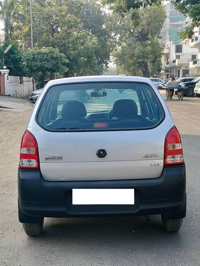 https://images10.gaadi.com/usedcar_image/4284915/original/processed_d216dc547473c5a9e1be9d88c7d85675.jpg?imwidth=6401